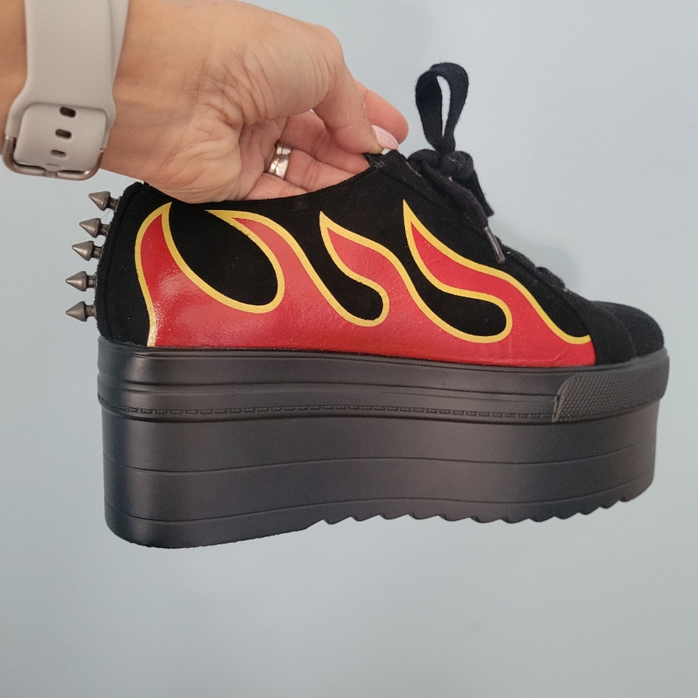 Flame Spiked Black Platforms - Lamoda